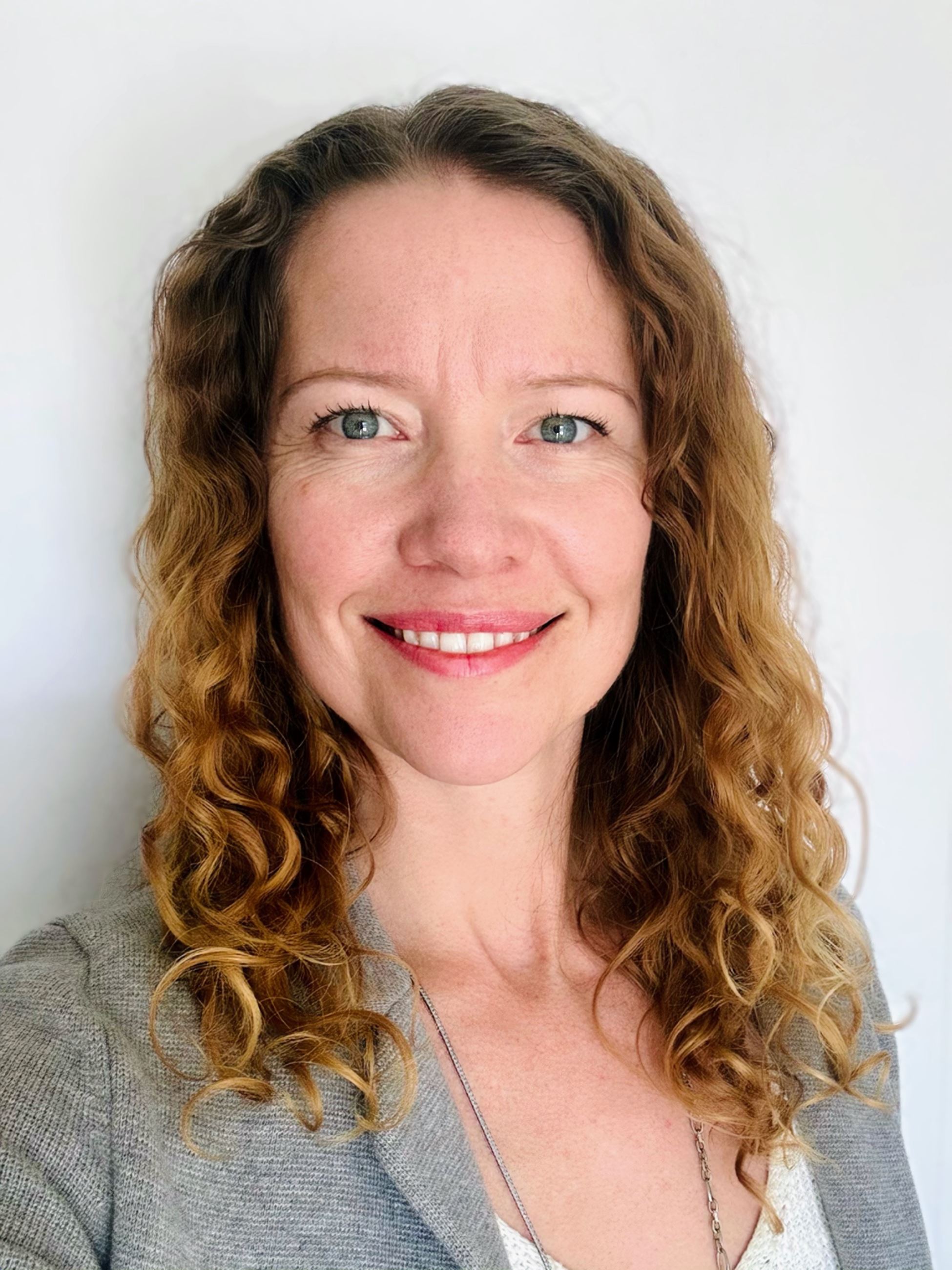 AlexandraHeadshot 2025